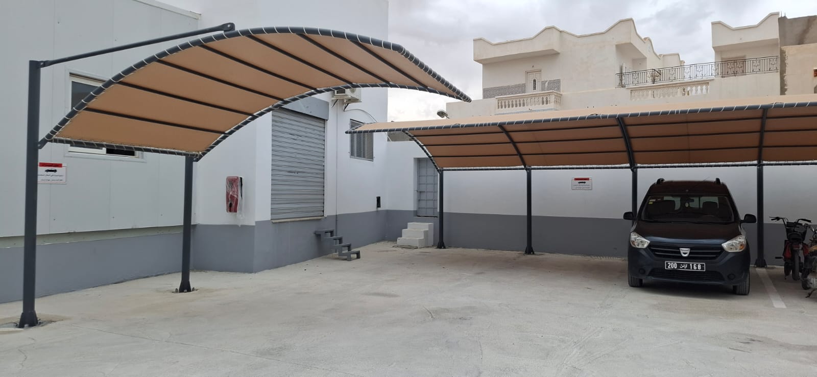 Abris de Parking, Auvents & Ouvrages Spécifiques